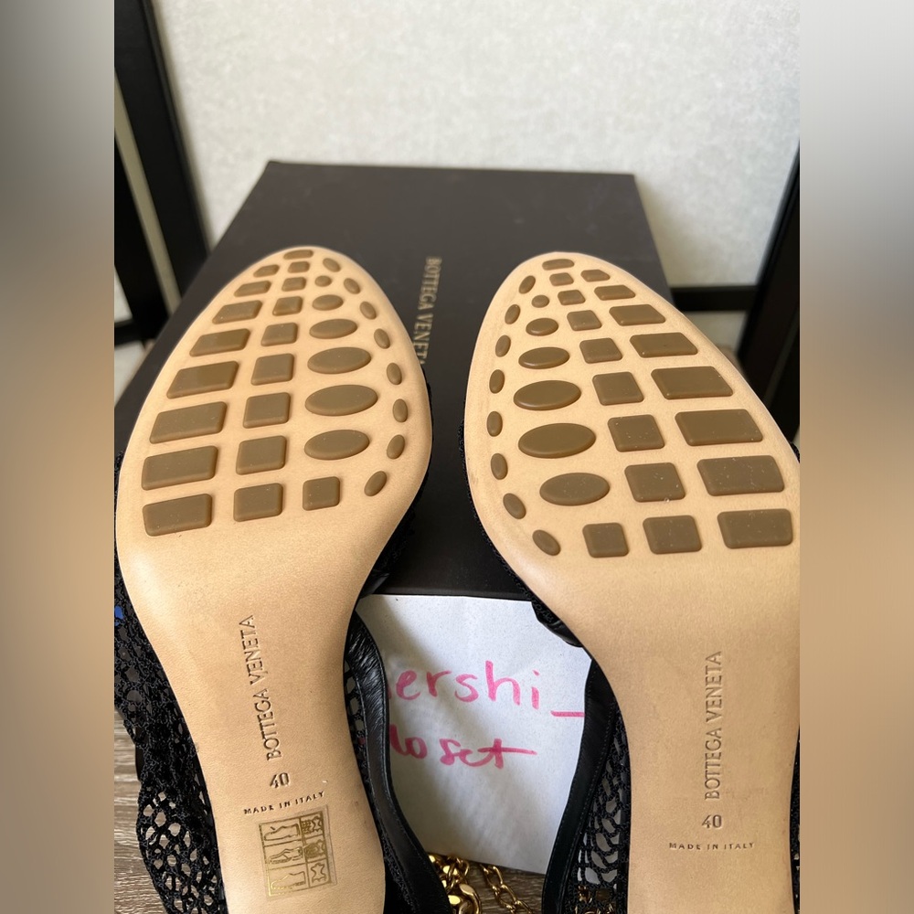 NEW in Box Bottega Veneta Sz 10 / EU 40 Stretch Chunky Chain Pumps Mesh Leather - Picture 12 of 12